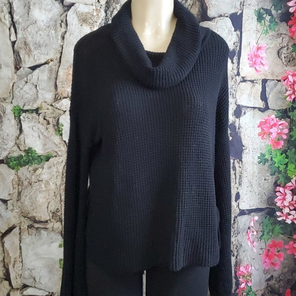Splendid cowl neck sweater size s - Picture 1 of 8